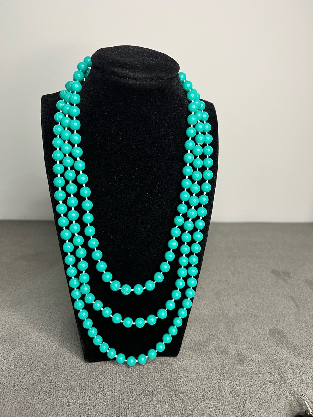 ✨2/$15✨ Long Turquoise Bead Necklace